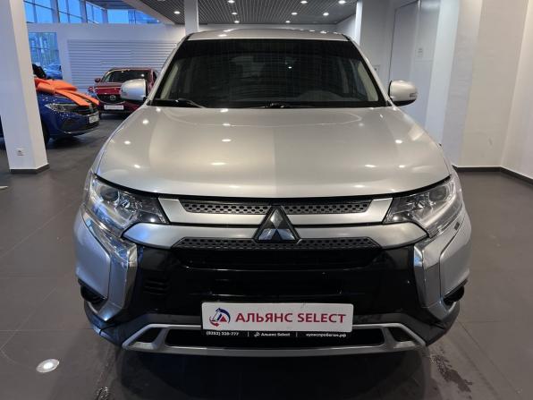 Mitsubishi Outlander III Рестайлинг 3 с пробегом 2021 года, цена 1 999 000 рублей, 114830 км, внедорожник, Автокод Объявления