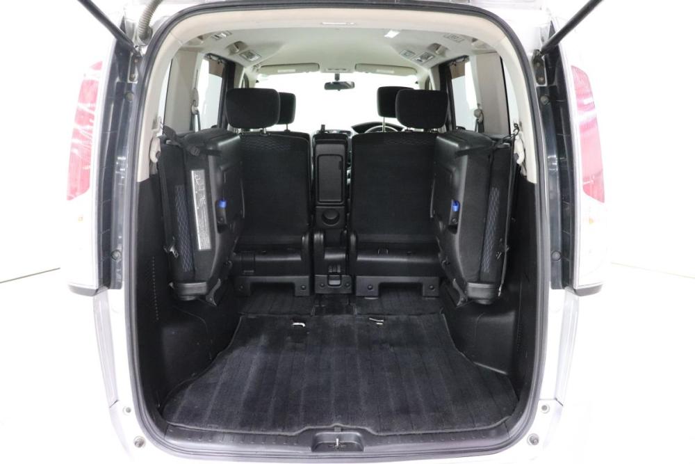 Nissan Serena IV (C26) Иркутск  - изображение 11