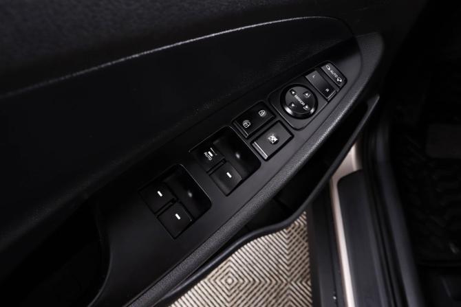Hyundai Tucson III Рестайлинг с пробегом 2018 года, цена 1 899 000 рублей, 206875 км, внедорожник, Автокод Объявления