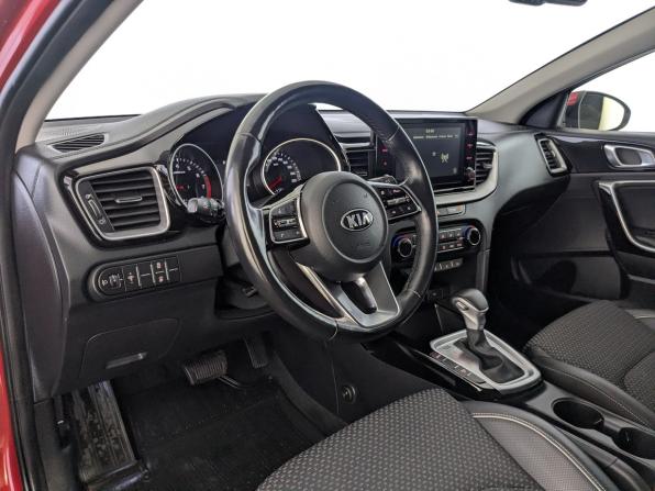 Kia Ceed III с пробегом 2021 года, цена 2 100 000 рублей, 74950 км, универсал, Автокод Объявления