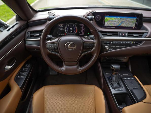 Lexus ES VII с пробегом 2021 года, цена 3 639 000 рублей, 132100 км, седан, Автокод Объявления