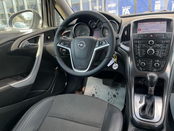 Opel Astra J с пробегом 2010 года, цена 695 000 рублей, 186540 км, хэтчбек, Автокод Объявления