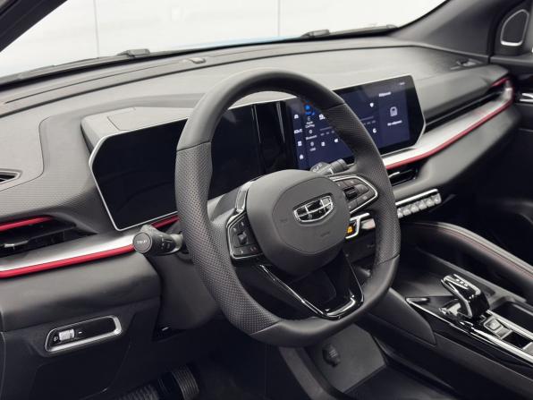 Geely Coolray I Рестайлинг с пробегом 2024 года, цена 2 290 000 рублей, 22031 км, внедорожник, Автокод Объявления