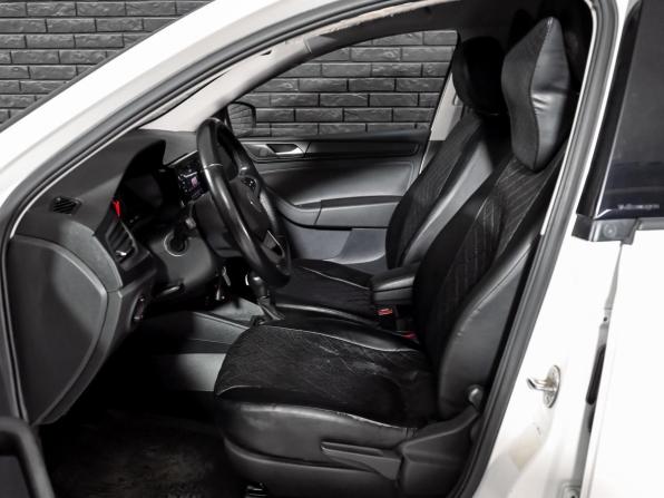 Volkswagen Polo VI с пробегом 2021 года, цена 1 685 000 рублей, 73921 км, лифтбек, Автокод Объявления