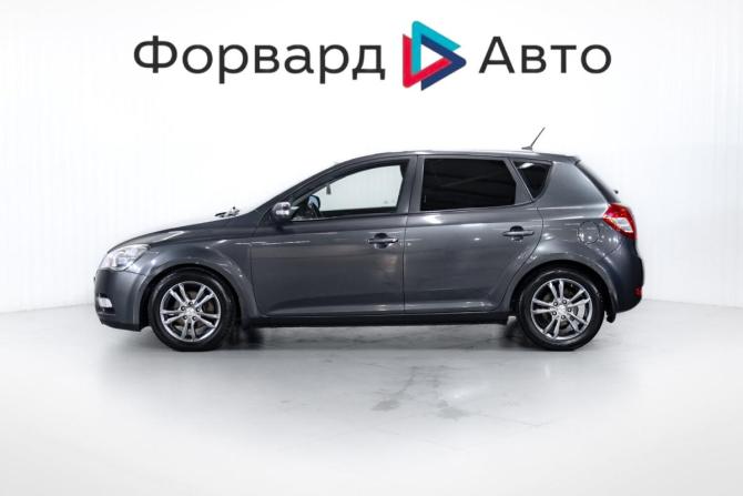 Kia Ceed I Рестайлинг с пробегом 2010 года, цена 699 000 рублей, 221158 км, хэтчбек, Автокод Объявления