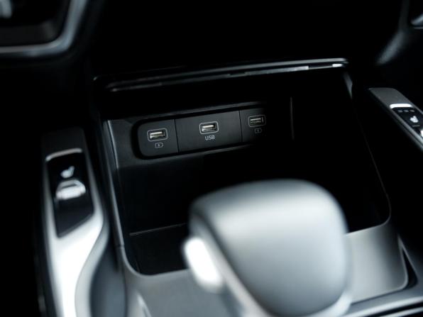 Kia Sorento IV с пробегом 2023 года, цена 3 698 000 рублей, 57125 км, внедорожник, Автокод Объявления