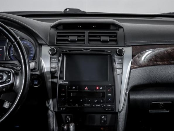 Toyota Camry VII (XV50) Рестайлинг с пробегом 2015 года, цена 1 715 000 рублей, 238086 км, седан, Автокод Объявления