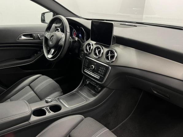 Mercedes-Benz GLA I (X156) Рестайлинг с пробегом 2019 года, цена 2 968 000 рублей, 14554 км, внедорожник, Автокод Объявления
