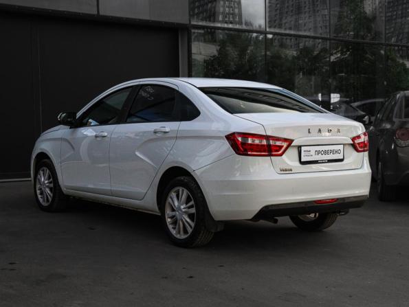 Lada (ВАЗ) Vesta I с пробегом 2018 года, цена 850 000 рублей, 151117 км, седан, Автокод Объявления