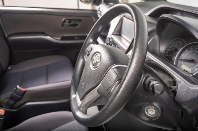 Toyota Noah III (R80) Рестайлинг с пробегом 2019 года, цена 2 349 000 рублей, 123000 км, минивэн, Автокод Объявления