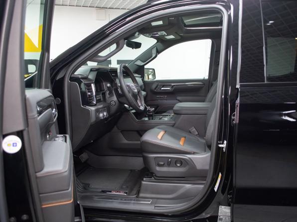 GMC Sierra IV Рестайлинг с пробегом 2026 года, цена 10 799 000 рублей, 48 км, offers.body_type.unknown, Автокод Объявления