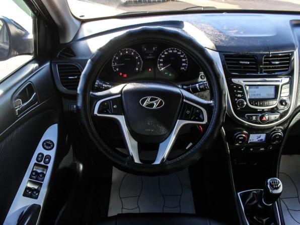 Hyundai Solaris I с пробегом 2011 года, цена 647 200 рублей, 200564 км, седан, Автокод Объявления