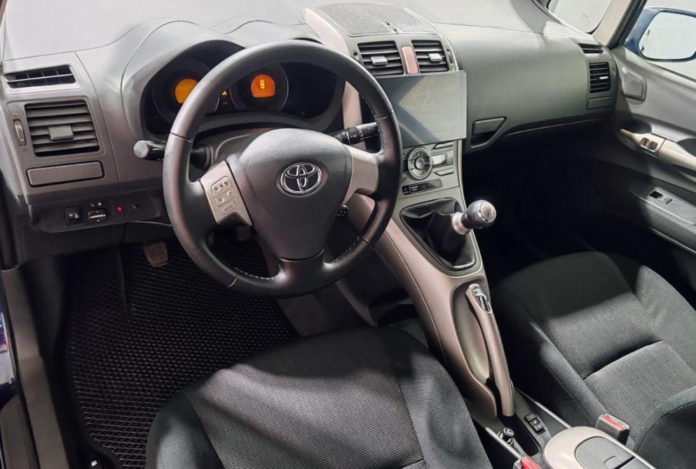 Toyota Auris I Ярославль  - изображение 12