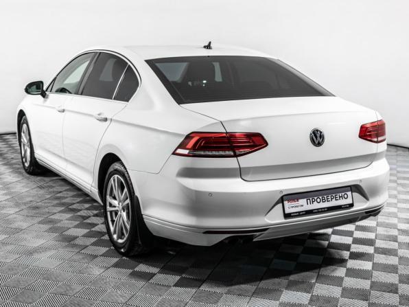 Volkswagen Passat B8 с пробегом 2017 года, цена 1 640 000 рублей, 99384 км, седан, Автокод Объявления