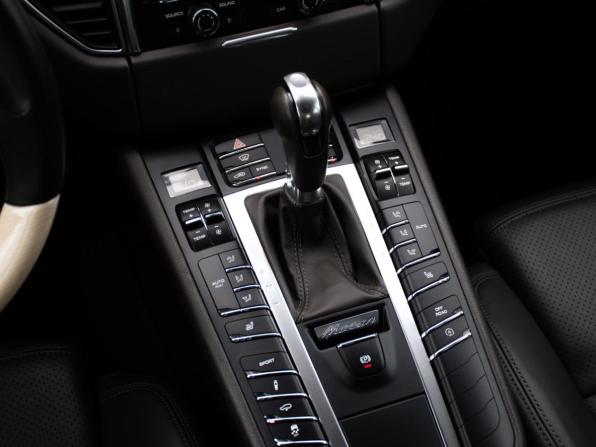 Porsche Macan I с пробегом 2015 года, цена 2 649 000 рублей, 107114 км, внедорожник, Автокод Объявления