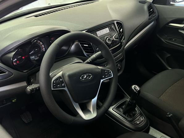 Lada (ВАЗ) Vesta I с пробегом 2018 года, цена 867 000 рублей, 74562 км, седан, Автокод Объявления