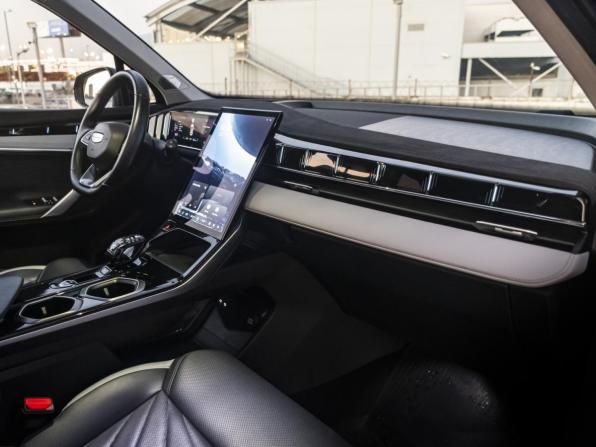 Geely Atlas II с пробегом 2024 года, цена 2 498 000 рублей, 63000 км, внедорожник, Автокод Объявления