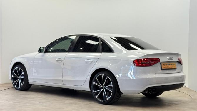 Audi A4 IV (B8) Рестайлинг с пробегом 2013 года, цена 1 240 000 рублей, 204439 км, седан, Автокод Объявления