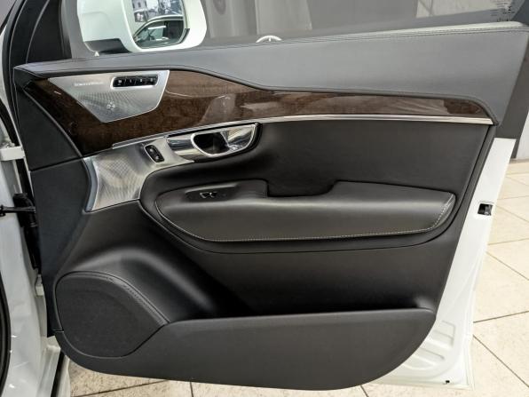 Volvo XC90 II с пробегом 2015 года, цена 3 650 000 рублей, 130000 км, внедорожник, Автокод Объявления