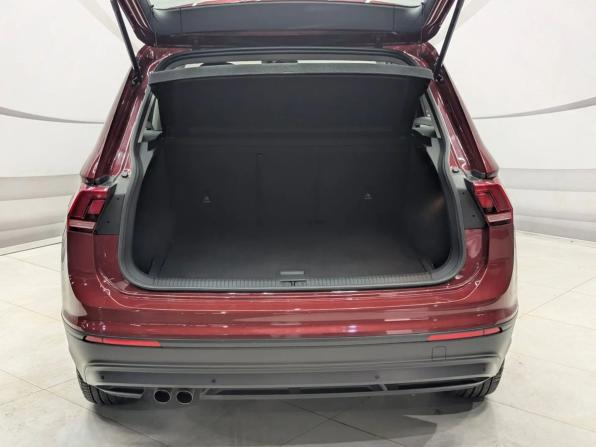 Volkswagen Tiguan II с пробегом 2017 года, цена 2 179 000 рублей, 80141 км, внедорожник, Автокод Объявления