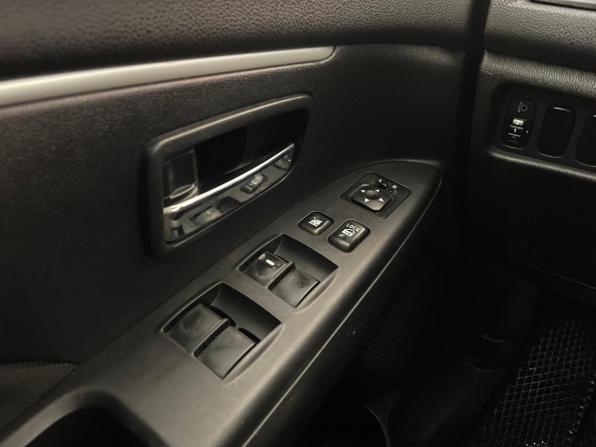 Mitsubishi ASX I с пробегом 2010 года, цена 728 000 рублей, 192675 км, внедорожник, Автокод Объявления