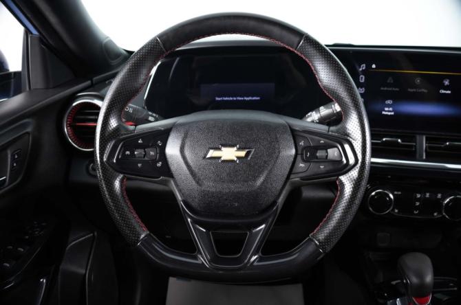 Chevrolet Trax II с пробегом 2023 года, цена 2 199 000 рублей, 80756 км, внедорожник, Автокод Объявления