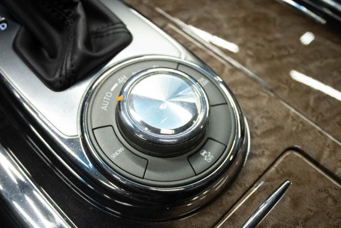 Infiniti QX56 II с пробегом 2011 года, цена 3 379 000 рублей, 57743 км, внедорожник, Автокод Объявления