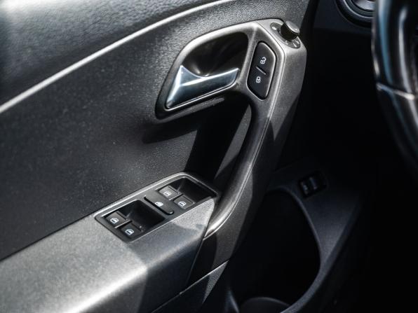 Volkswagen Polo V Рестайлинг с пробегом 2018 года, цена 1 320 000 рублей, 157321 км, седан, Автокод Объявления