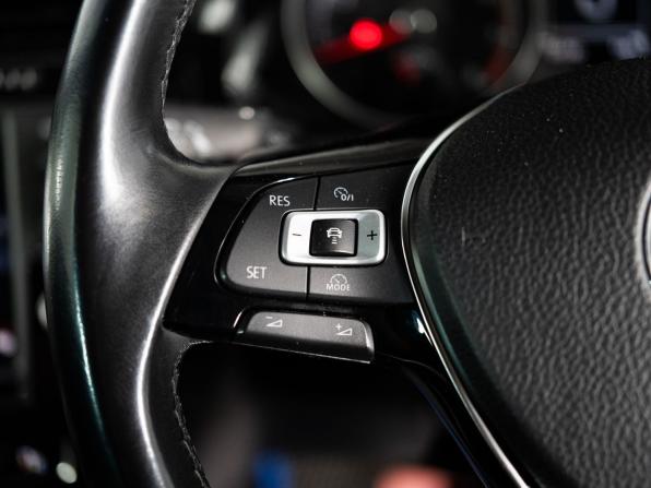 Volkswagen Golf VII с пробегом 2014 года, цена 1 200 500 рублей, 105742 км, универсал, Автокод Объявления
