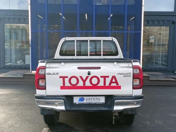 Toyota Hilux VIII Рестайлинг 2 с пробегом 2024 года, цена 6 499 000 рублей, 7500 км, offers.body_type.unknown, Автокод Объявления