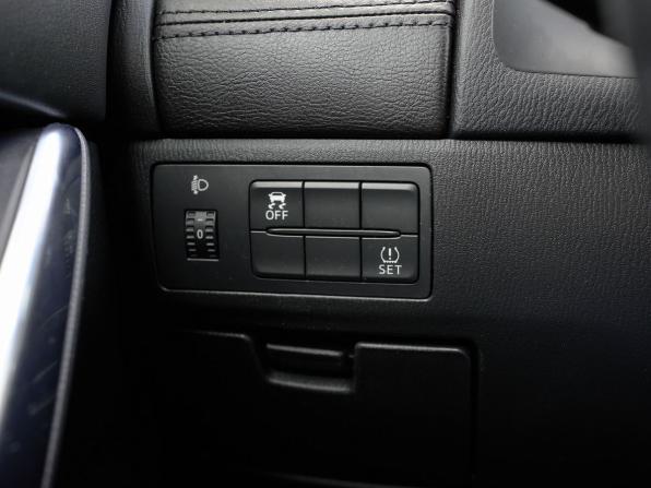 Mazda 6 III (GJ) Рестайлинг с пробегом 2018 года, цена 1 928 000 рублей, 175244 км, седан, Автокод Объявления