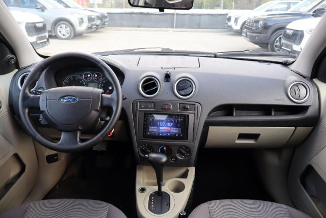 Ford Fusion I Рестайлинг с пробегом 2006 года, цена 349 000 рублей, 189000 км, хэтчбек, Автокод Объявления