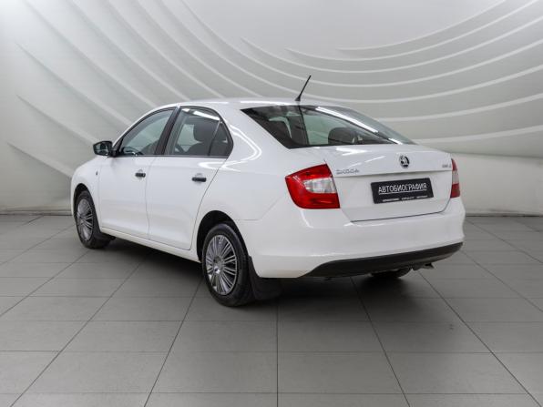 Skoda Rapid I с пробегом 2014 года, цена 778 000 рублей, 189627 км, лифтбек, Автокод Объявления