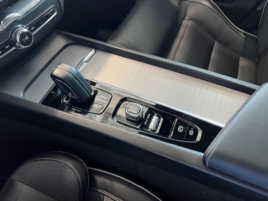 Volvo XC60 II Рестайлинг Москва  - изображение 27