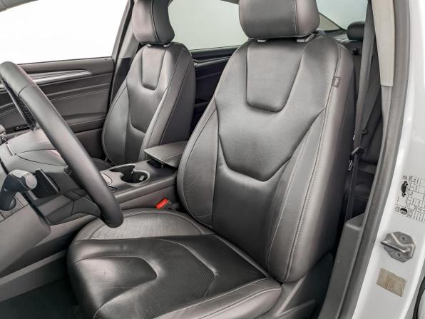 Ford Mondeo V с пробегом 2018 года, цена 1 830 000 рублей, 116815 км, седан, Автокод Объявления