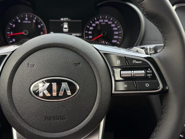 Kia Optima IV Рестайлинг с пробегом 2018 года, цена 1 600 000 рублей, 290000 км, седан, Автокод Объявления