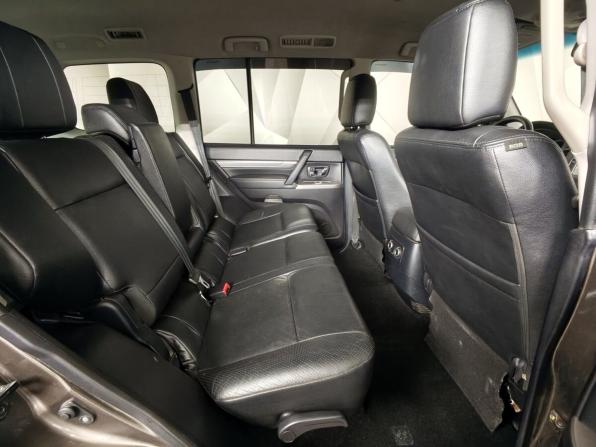 Mitsubishi Pajero IV Рестайлинг 1 с пробегом 2011 года, цена 1 443 000 рублей, 393086 км, внедорожник, Автокод Объявления