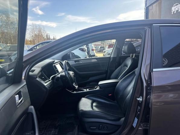 Hyundai Sonata VII (LF) Рестайлинг с пробегом 2019 года, цена 2 050 000 рублей, 84000 км, седан, Автокод Объявления