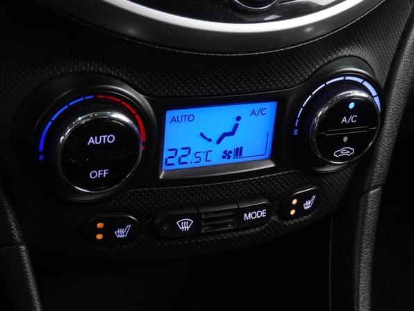 Hyundai Solaris I с пробегом 2014 года, цена 954 000 рублей, 184474 км, седан, Автокод Объявления