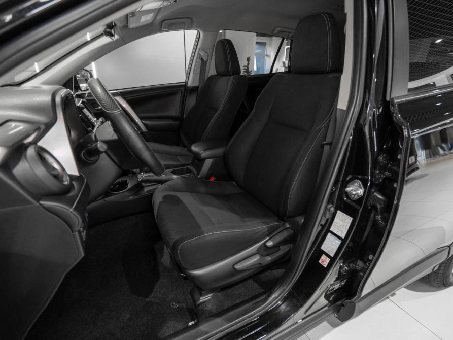 Toyota RAV4 IV (XA40) Рестайлинг Москва  - изображение 9