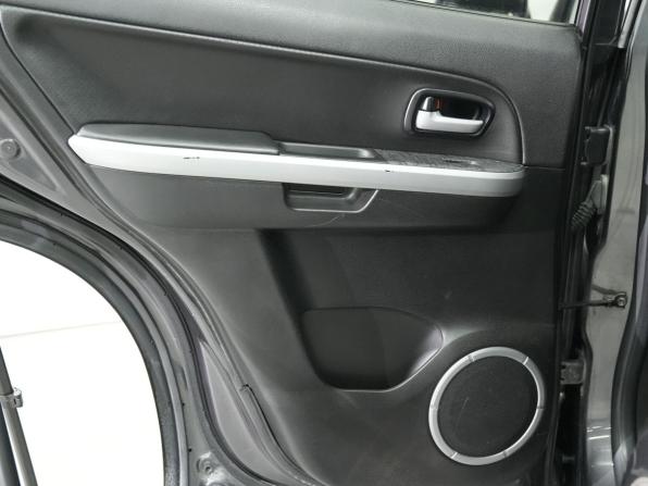 Suzuki Grand Vitara II Рестайлинг с пробегом 2010 года, цена 1 035 000 рублей, 175000 км, внедорожник, Автокод Объявления