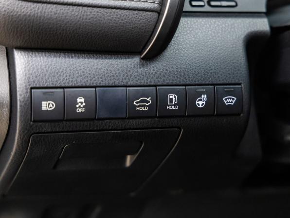 Toyota Camry VIII (XV70) Рестайлинг с пробегом 2021 года, цена 3 218 000 рублей, 117376 км, седан, Автокод Объявления