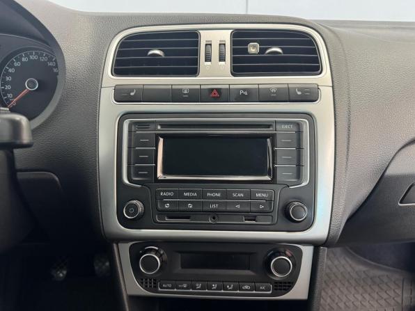 Volkswagen Polo V Рестайлинг с пробегом 2015 года, цена 845 000 рублей, 190290 км, седан, Автокод Объявления