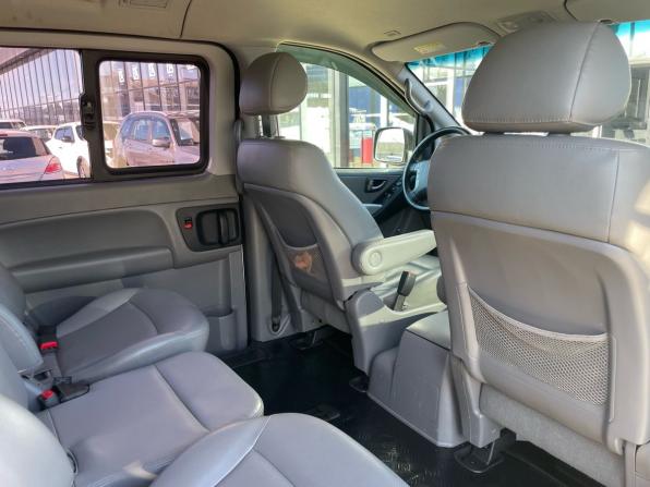 Hyundai Grand Starex I с пробегом 2013 года, цена 2 220 000 рублей, 199000 км, минивэн, Автокод Объявления