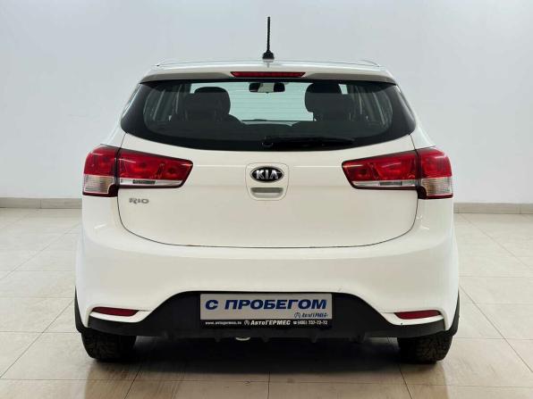 Kia Rio III Рестайлинг с пробегом 2017 года, цена 985 000 рублей, 116096 км, хэтчбек, Автокод Объявления