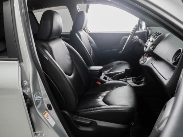 Toyota RAV4 III (XA30) Рестайлинг с пробегом 2010 года, цена 1 670 000 рублей, 111862 км, внедорожник, Автокод Объявления