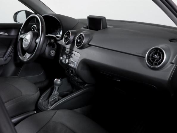 Audi A1 I (8X) с пробегом 2012 года, цена 999 999 рублей, 82410 км, хэтчбек, Автокод Объявления