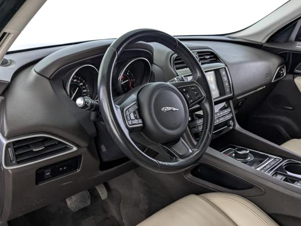 Jaguar F-Pace I с пробегом 2017 года, цена 2 850 000 рублей, 95951 км, внедорожник, Автокод Объявления