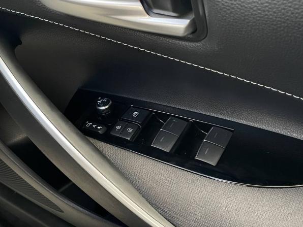 Toyota Corolla XII (E210) с пробегом 2019 года, цена 1 630 000 рублей, 93350 км, универсал, Автокод Объявления