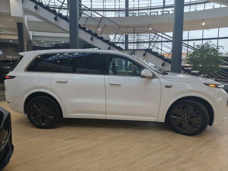Li Auto (Lixiang) L9 I Рестайлинг Москва  - изображение 4